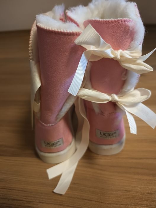 Дамски велурени ботуши