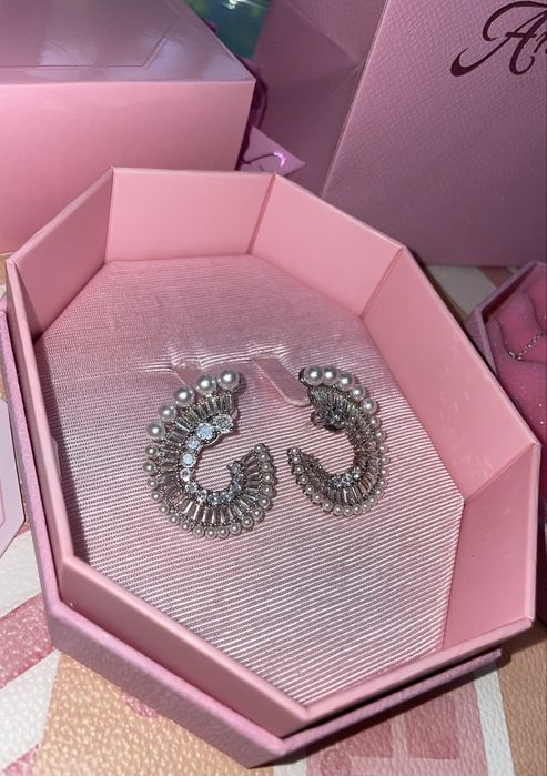 Ariana Grande Swarovski