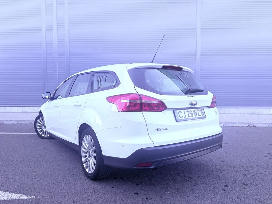 Ford focus mk3 , 1.5 diesel , 120 cp , manual , navi, winter pachet
