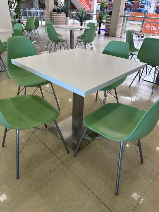 Продам стол и стулья