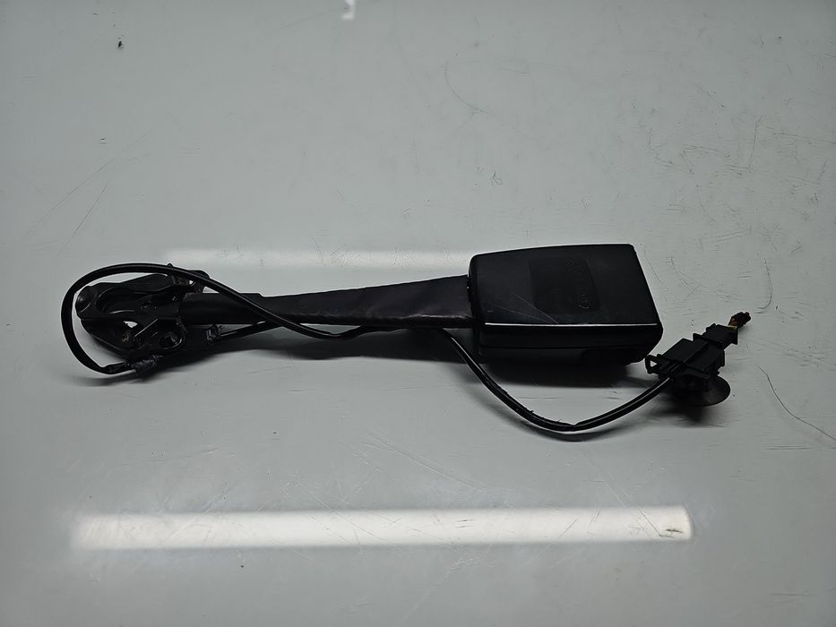 Capsa centura stanga fata AUDI A4 (8K2, B8.5) [Fabr 2008-2015] OEM