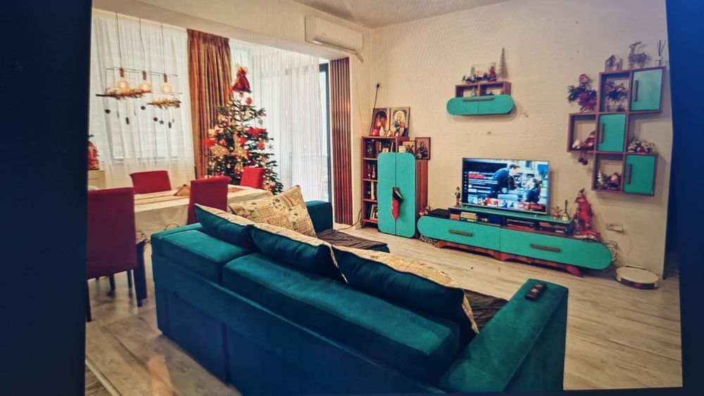 vând apartament 3 camere pantelimon