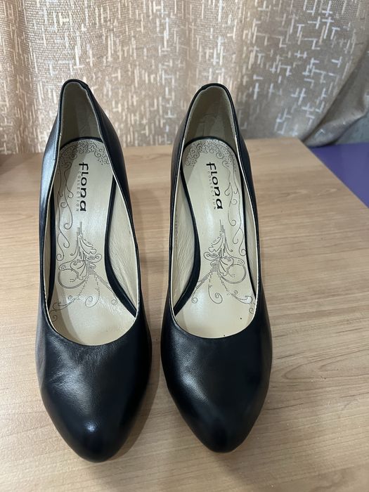 ботинки на весну , сапоги на зиму,