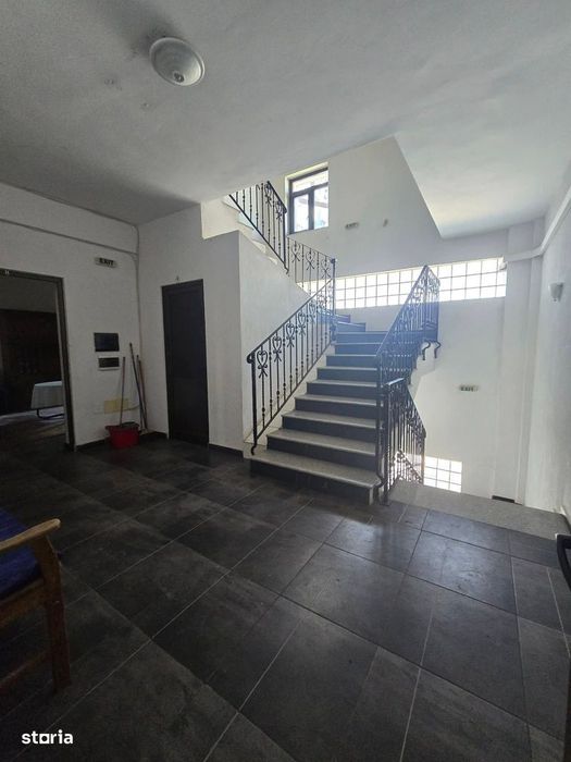 Clădire P+2 , Spații comerciale, Showroom, Spațiu Service