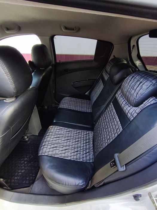 Chevrolet Spark. 1.25