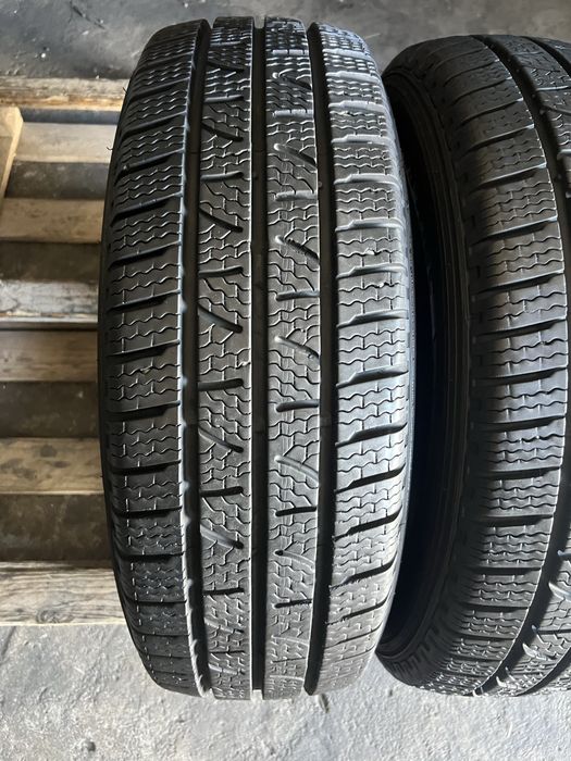 2 anvelope iarna 205/65/16C Pirelli 8 mm!