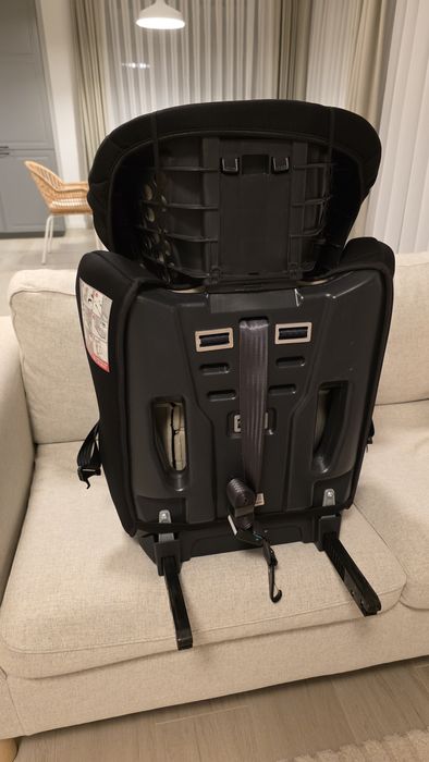 Scaun auto ISOFIX Varsta 3 - 7 ani Pozitie de somn Cotiere reglabile C