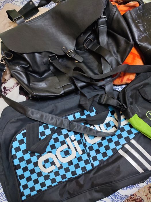 Продам сумки б/у