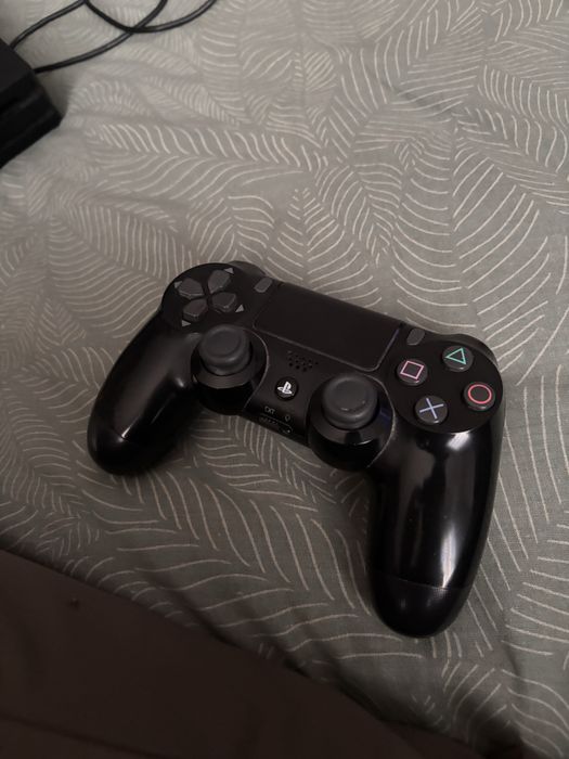 Playstation 4 pro 1tb