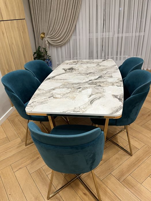 Продам стол со стульями