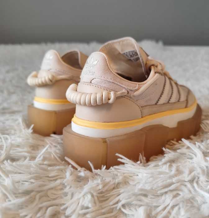 Adidas Super Sleek ,,Ivy Park,, ediție specială