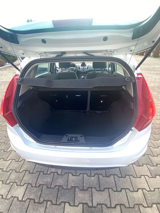 FORD Fiesta 2010 — imagine 3