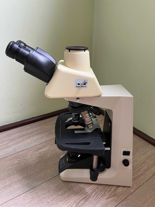 Microscop Nikon Eclipse E200 Trinocular