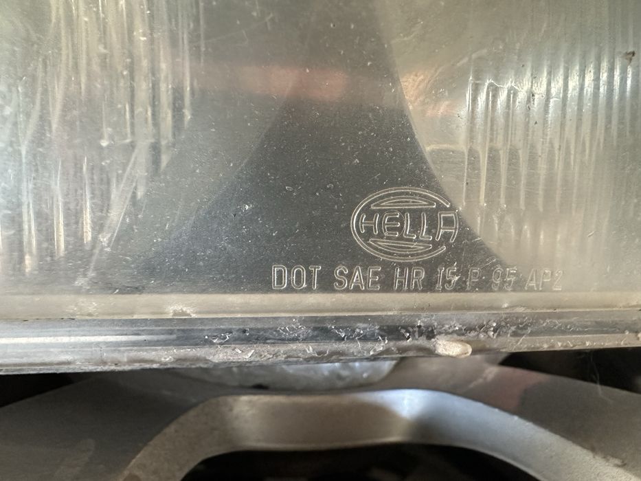 Продам фары е39 hella оригинал