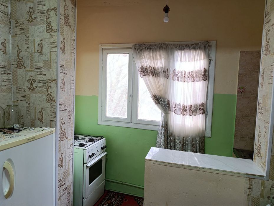 Юнусобод 3кв Универсам 1комнатная толка семейний место отлично 2етаж