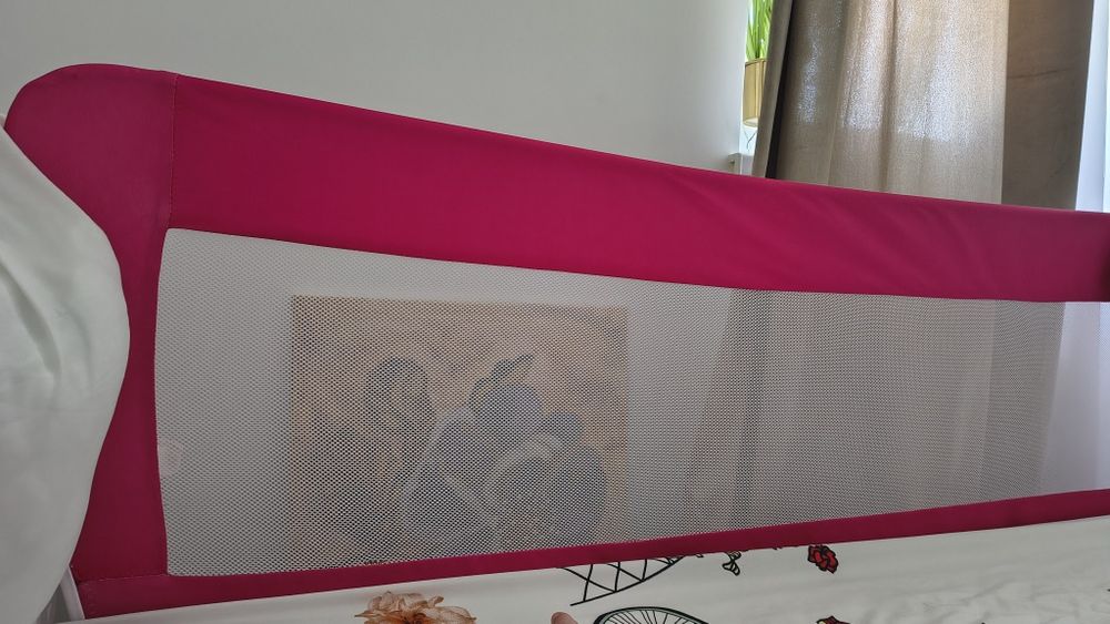 Vând protecție pat 180×65 cm ,roz