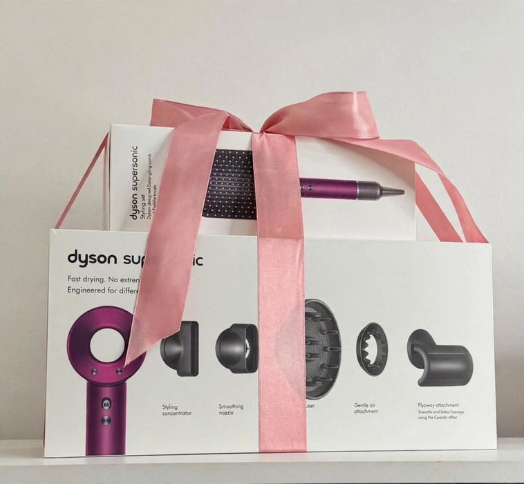 Продам Dyson Supersonic Стайлер-Фен-Выпрямитель комплект с насадками