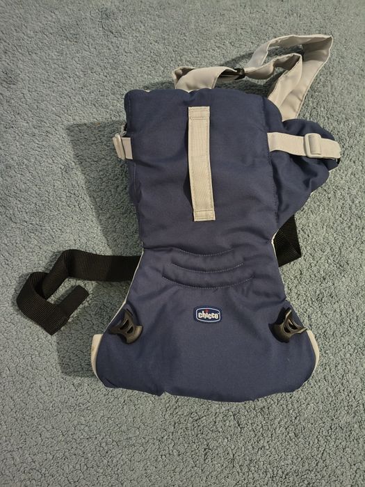 Vând marsupiu pentru bebeluși