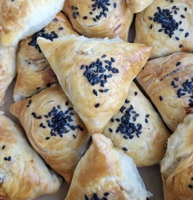 Баурсаки, Щелпеки,Самса, Чебуреки, Манты,