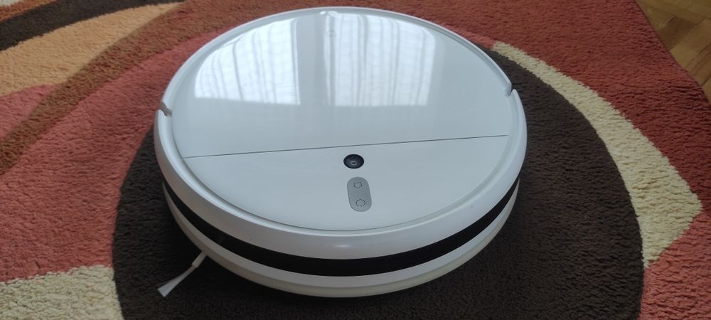 Vând Aspirator Robot Mi Robot Vacuum – Baterie și Accesorii Noi