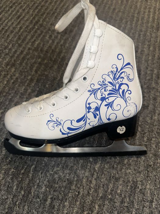 Продаются коньки