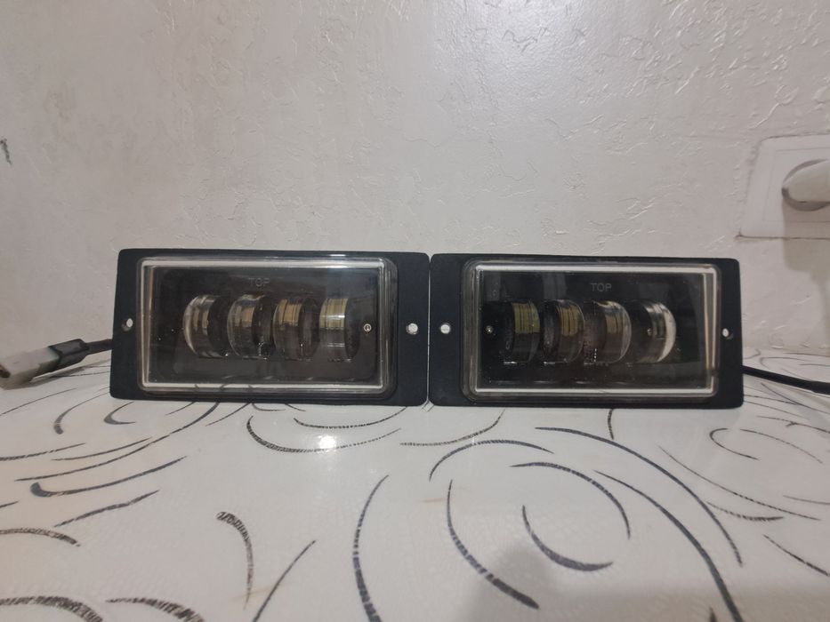 Продам туманки в хорошем состоянии