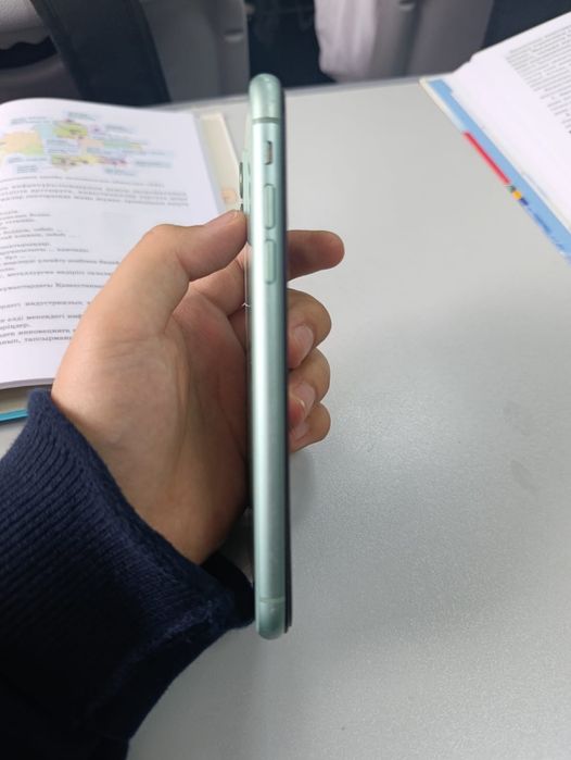Айфон 11 идеальное состояние обмен
