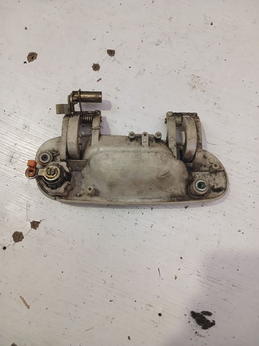 Ручка Митсубиси Галант 1995г