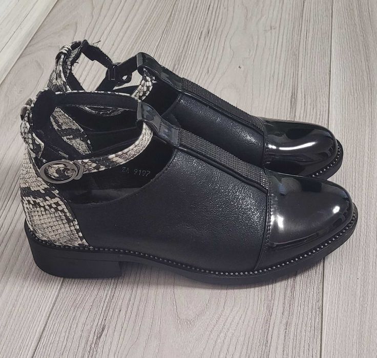 Pantofi eleganti