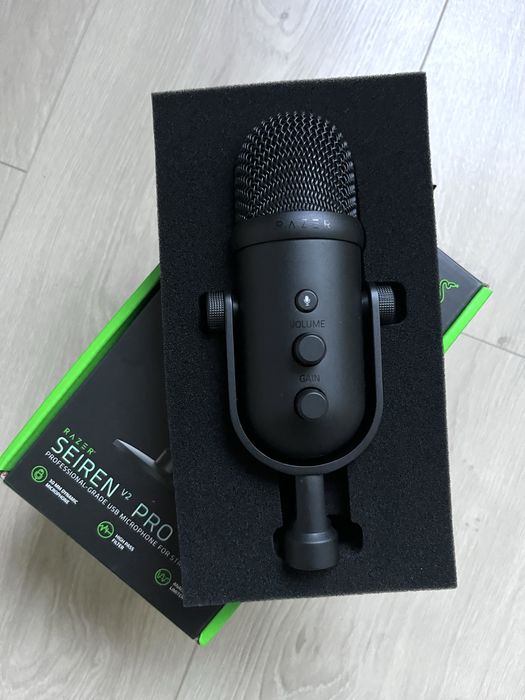 Razer Seiren V2 Pro - Microfon profesional