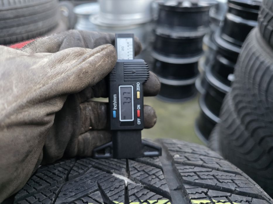 1бр Зимни гуми 265 35 20 - Arivo - DOT 2024