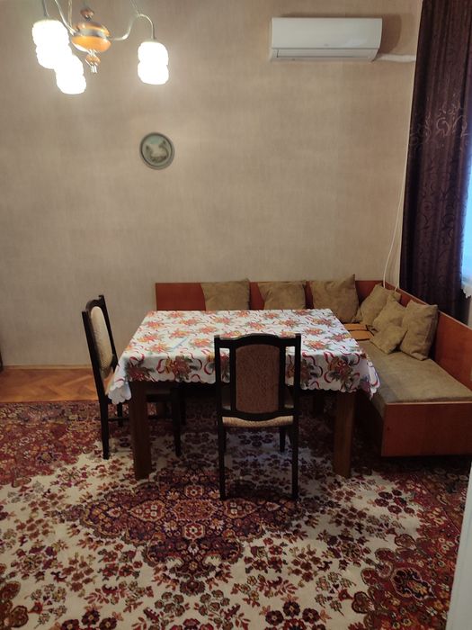 Давам тристаен апартамент под наем