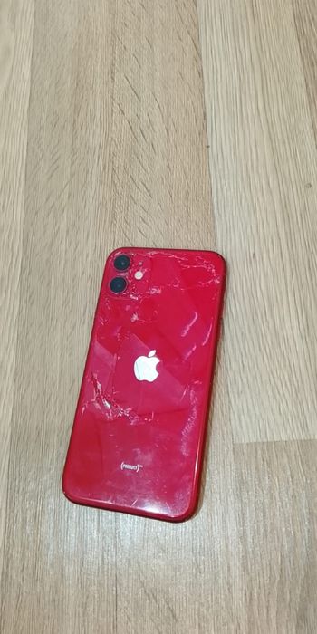 продам айфон 11