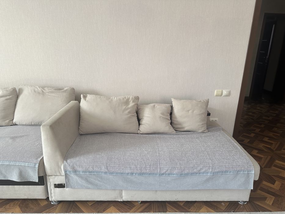 Продам диван в отличном состоянии.