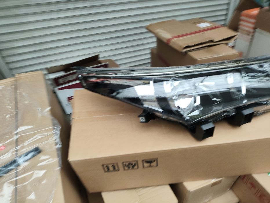 Королла фара кузов 180