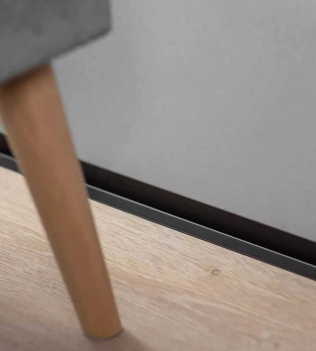 Микроплинтус L - образный черный