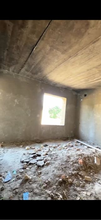 Qarshi shahar 2,5sotixli katej sotiladi srochna
