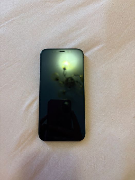 Apple iPhone 12 обмен