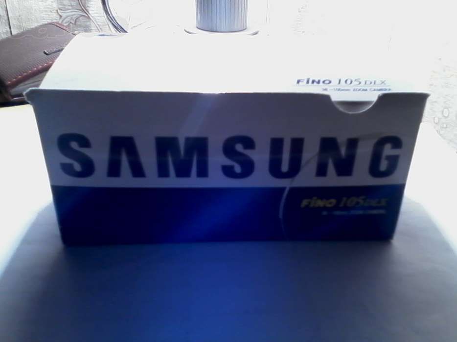 Пленочный фотоапарат.