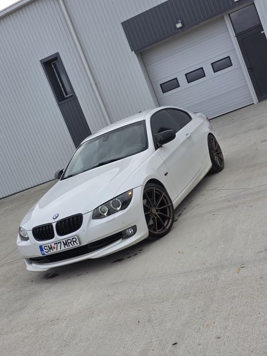 BMW 320i E92 LCI