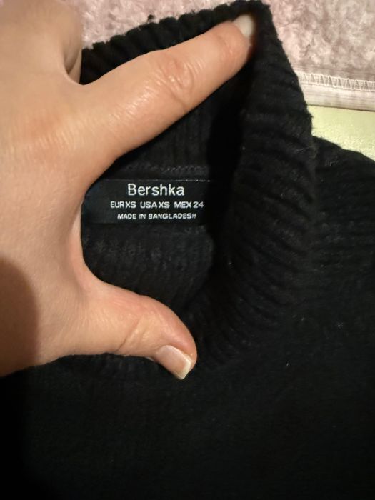Дамски пуловер на „Bershka“