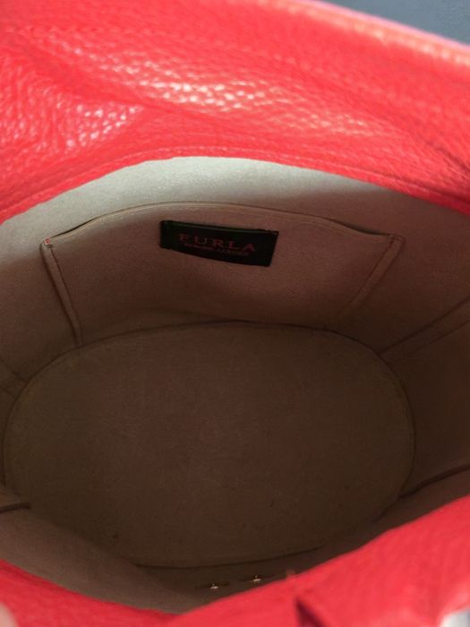 Furla оригинална дамска чанта