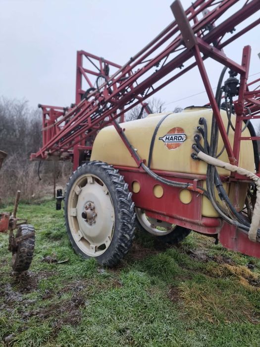 Hardi 2400 litri 18 m Metru