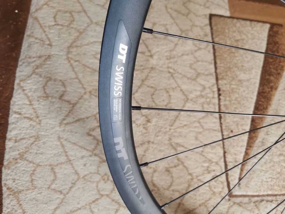 Roți bicicletă DT SWISS r470