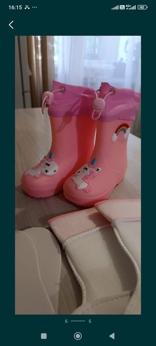 Продам резиновые сапоги для девочки