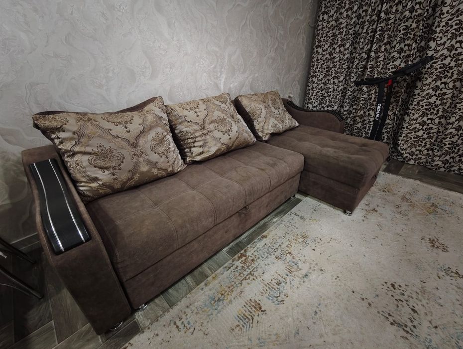 Продам диван б/у