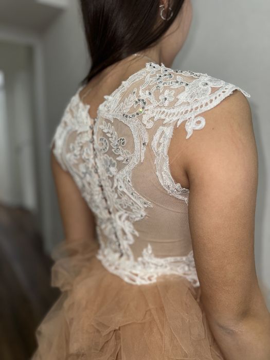 Вечернее платье