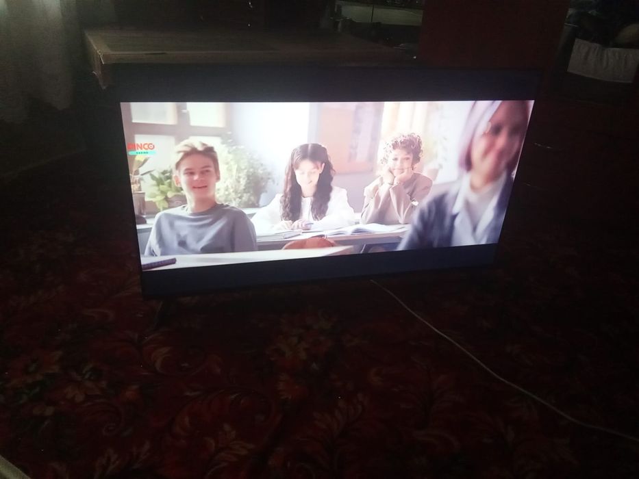 Продам телевизор Acron