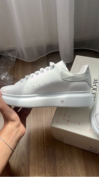 Alexander Mcqueen