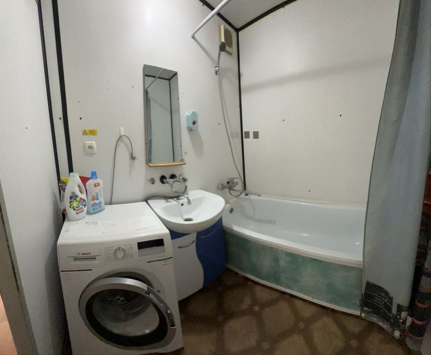 Сдам 1-у комнатную 5-37-7эт.